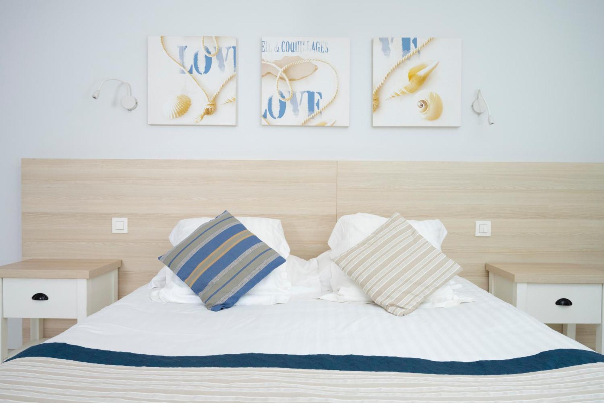 - A Deux Pas De L'eau Aparthotel La Ciotat